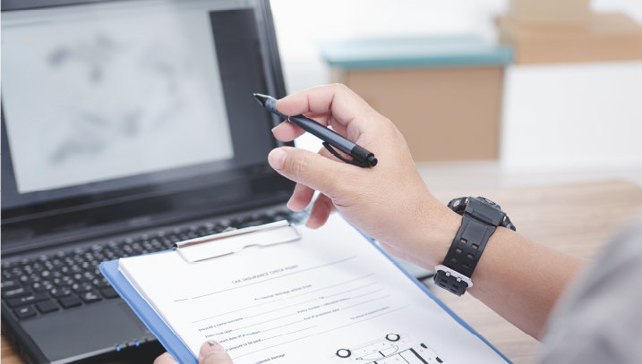 事故や自損事故で破損した車両の損傷確認・修理方法の確定